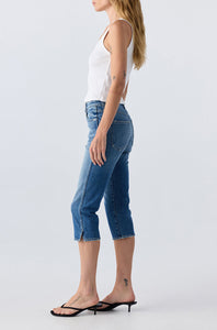 AMO Emmaline Capri- Loved One